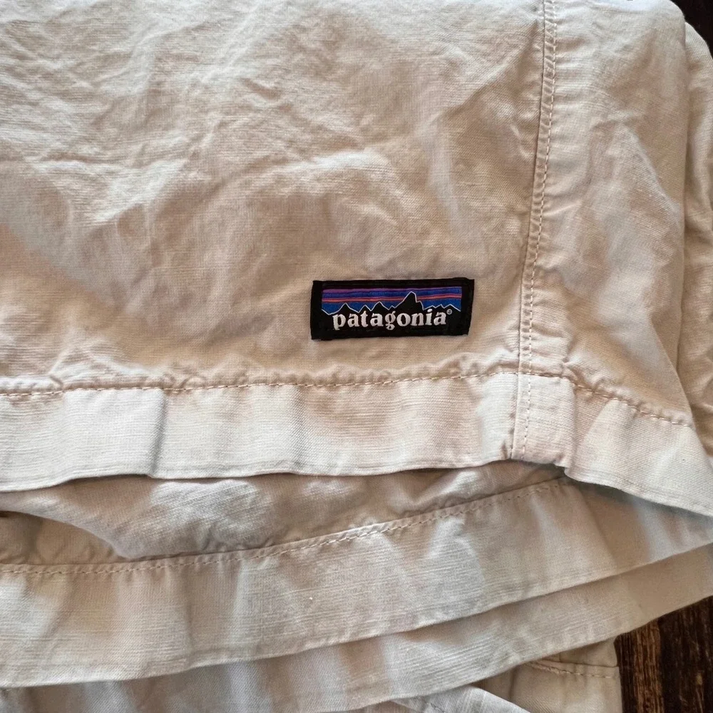 Patagonia Organic Cotton Hemp Blend Casual Khaki Shorts Womens Size 38‎